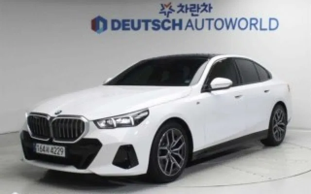 인천개인회생차할부 5시리즈 (G60) 520i 매물 사진 9 - 2024/02 53,343km